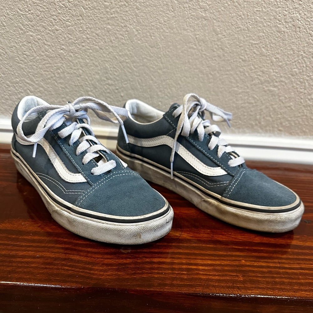 Vans Old Skool Shoe Blue Women’s Size 7